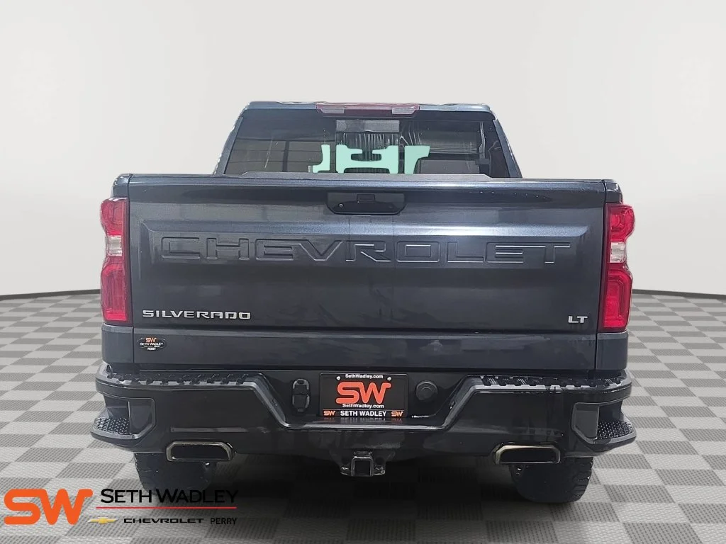 Used 2020 SHADOW GRAY METALLIC Chevrolet LT Trail Boss image 6