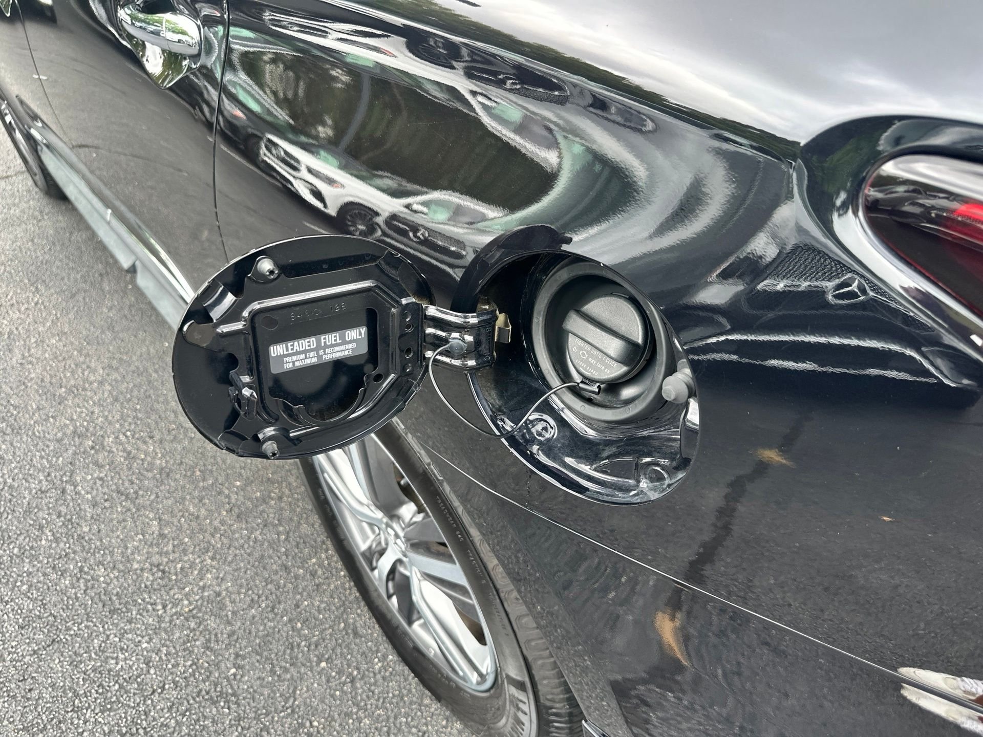 Used 2020 Black INFINITI LUXE image 28