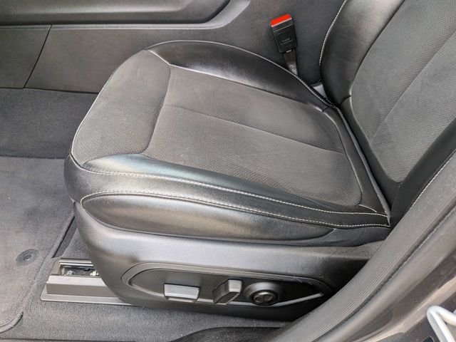 Used 2024 Gray Jeep Altitude image 20