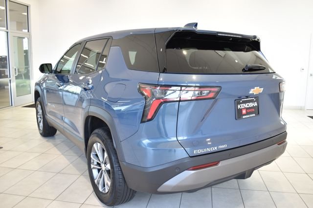 Used 2025 Blue Chevrolet LT image 6