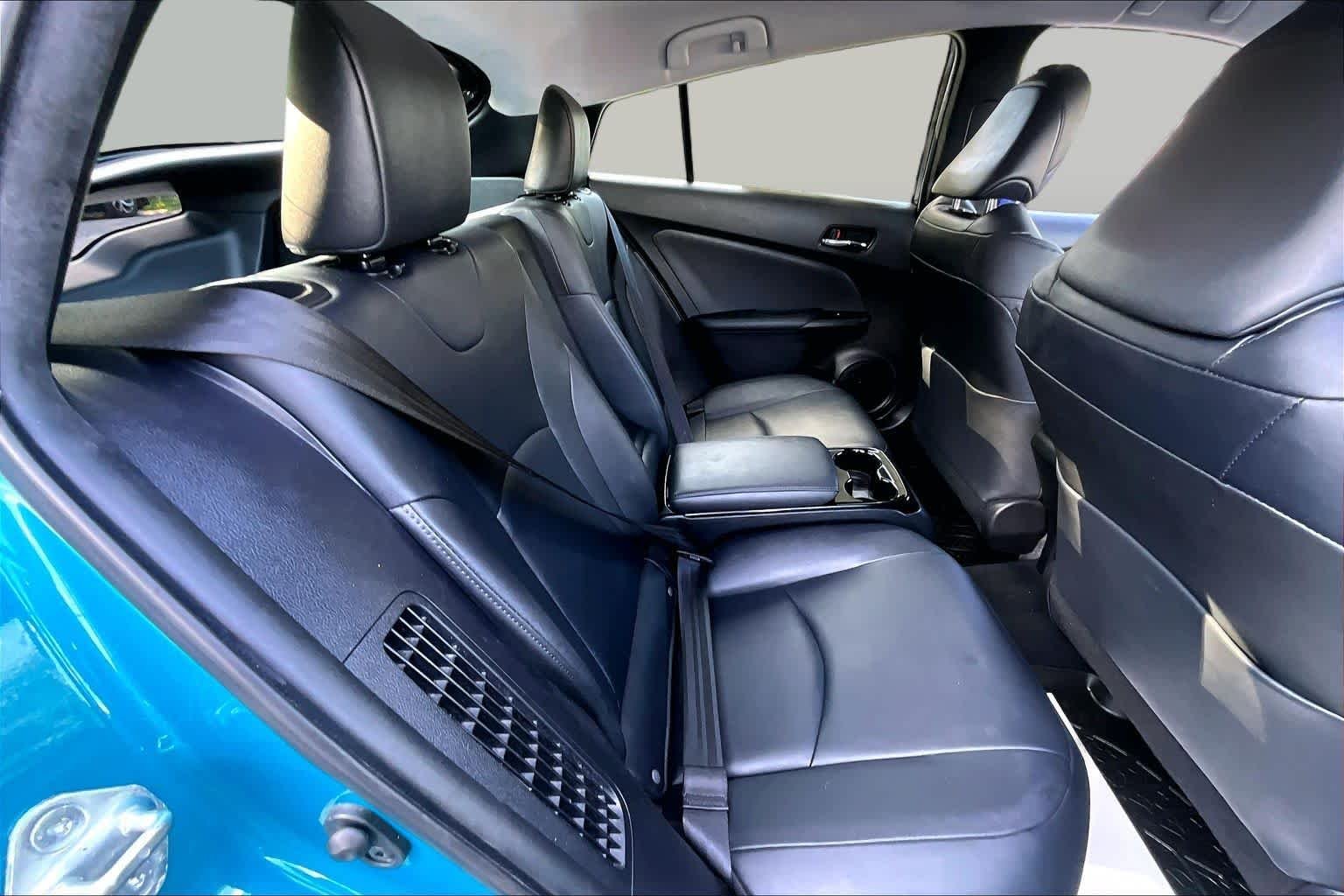 Certified Used 2017 Blue Magnetism Toyota Advanced image 18