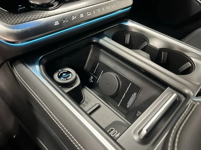 New 2027 Glacier Gray Metallic Tri-Coat Ford Platinum image 23