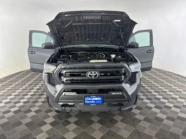 Used 2024  Toyota SR5 image 15