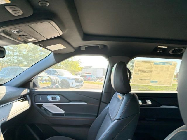 New 2026 Agate Black Metallic Ford Tremor® image 17