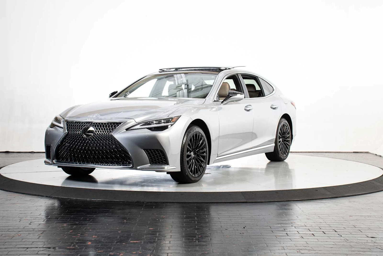 2025 Lexus LS 500 500 RWD's photo