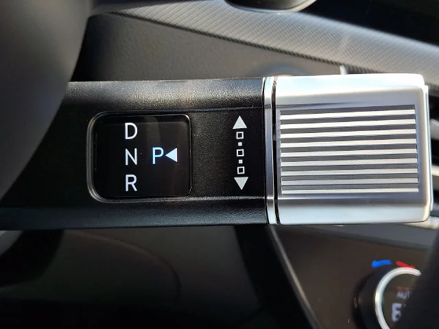 New 2025 Black Hyundai SEL image 10