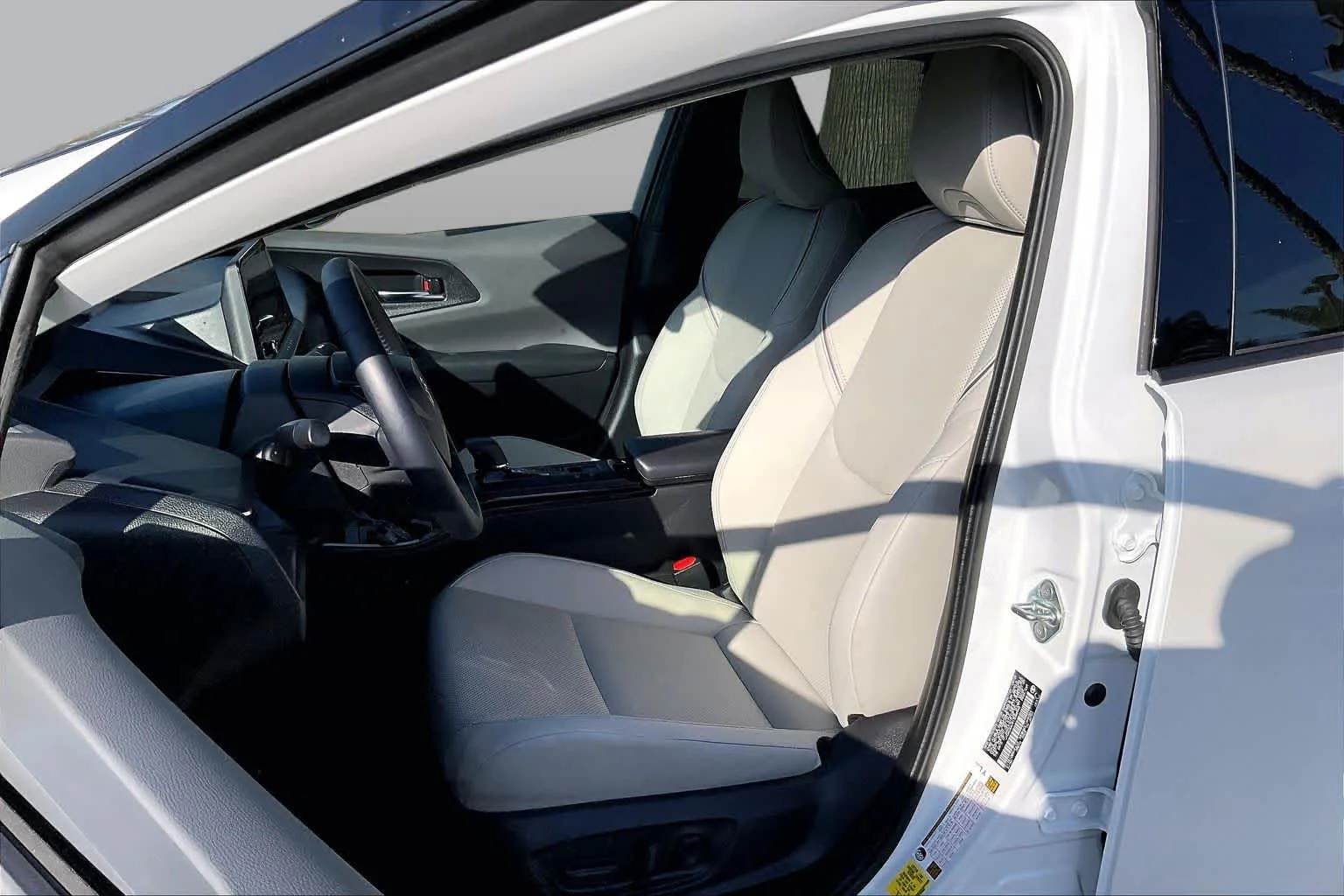 Certified Used 2026 Wind Chill Pearl Toyota XLE image 7