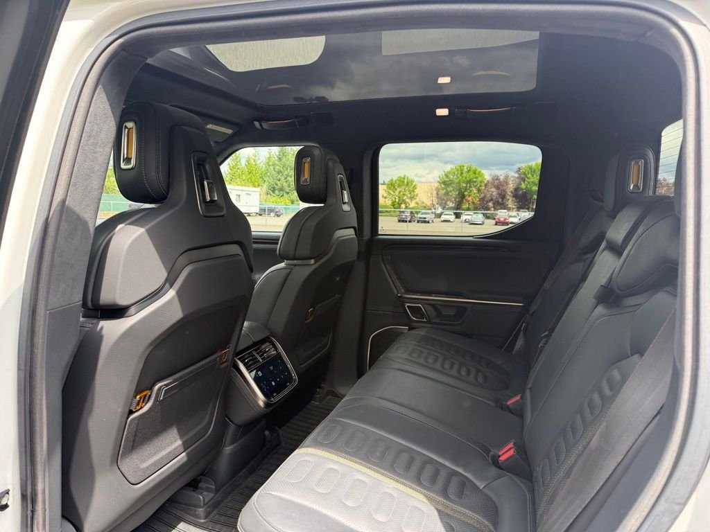Used 2022 Glacier White Rivian Adventure image 17