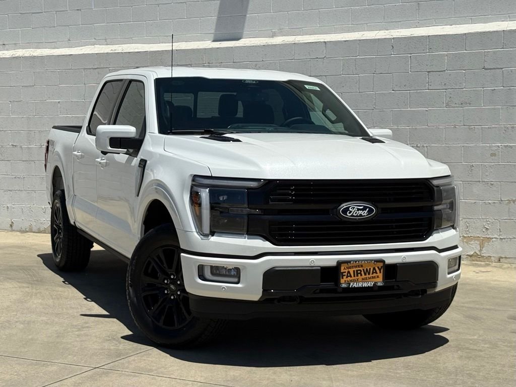 New 2026 Star White Metallic Tri-Coat Ford Platinum® image 2