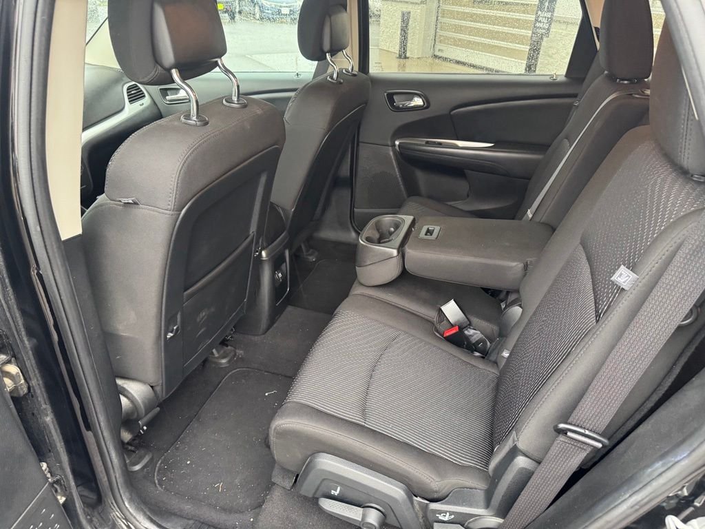 Used 2016 Black Dodge SXT image 20