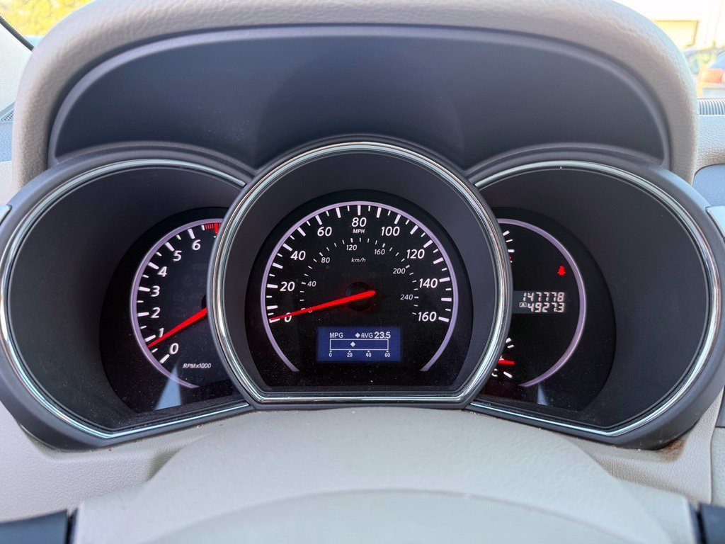 Used 2012 Glacier Pearl Nissan SV image 9