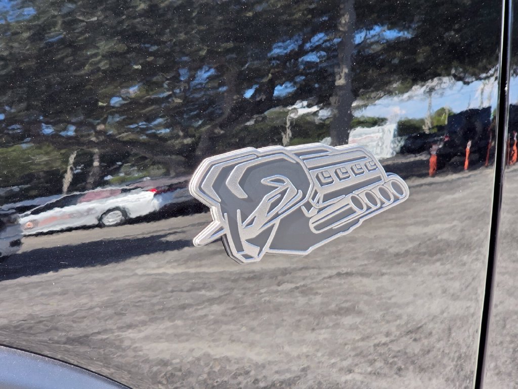 New 2027 Diamond Black Crystal Pearl-Coat Exterior Paint RAM Rebel image 15