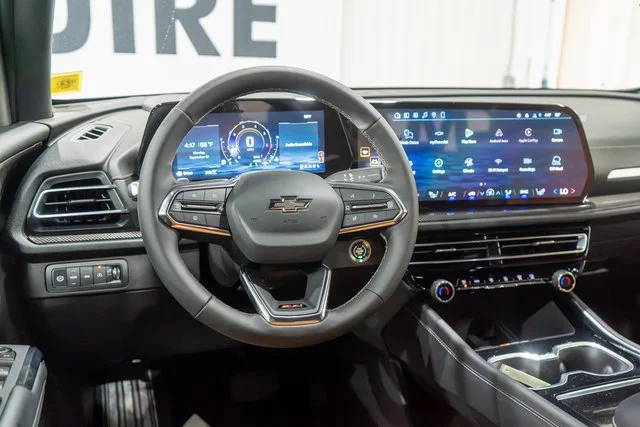 2027 Chevrolet Traverse Z71 - Photo 14