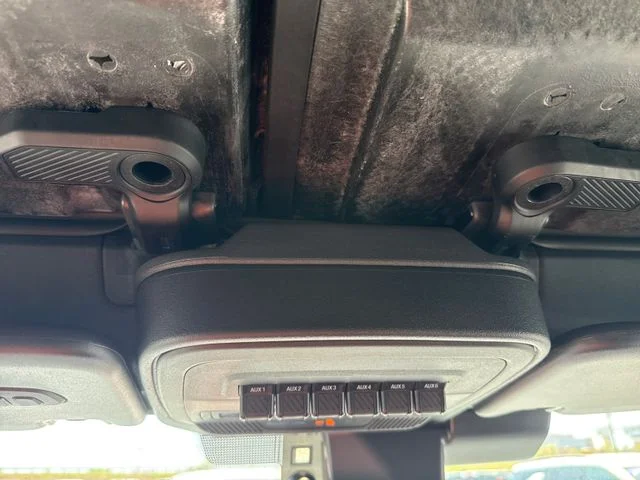 Used 2025 Gray Ford Badlands image 28