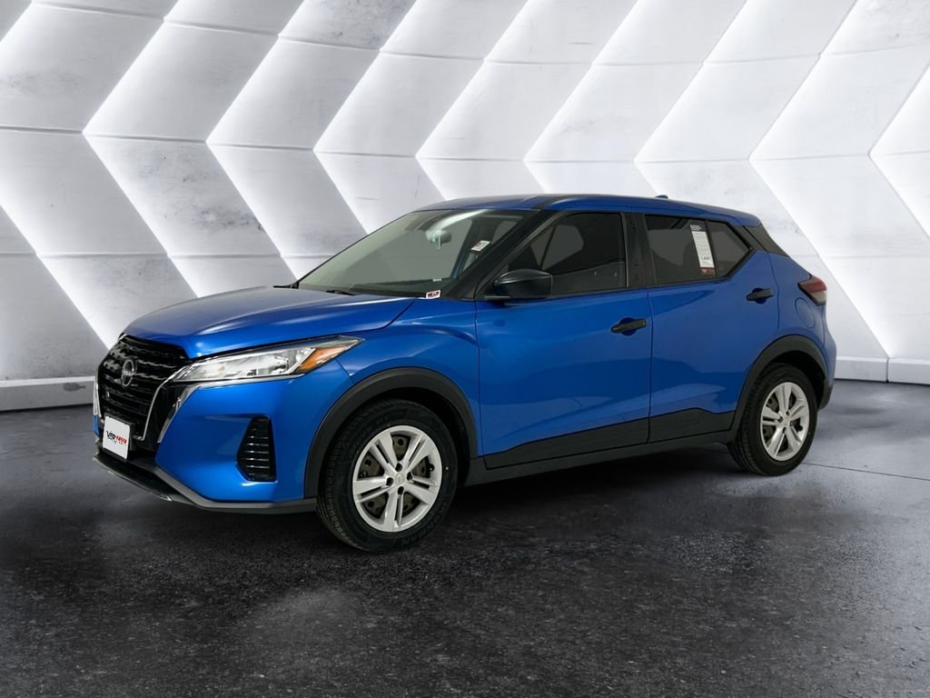 Used 2022 Blue Nissan S image 3