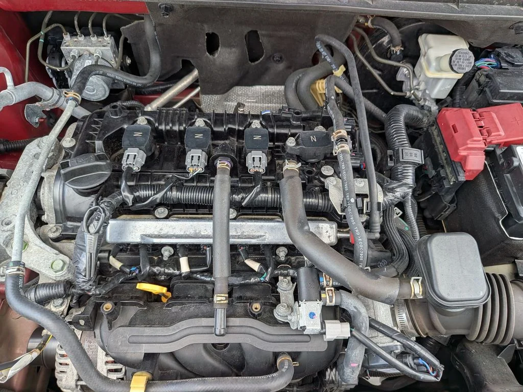 Used 2018 Red Nissan SV image 10