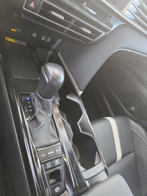 Used 2025 White Toyota SE image 13