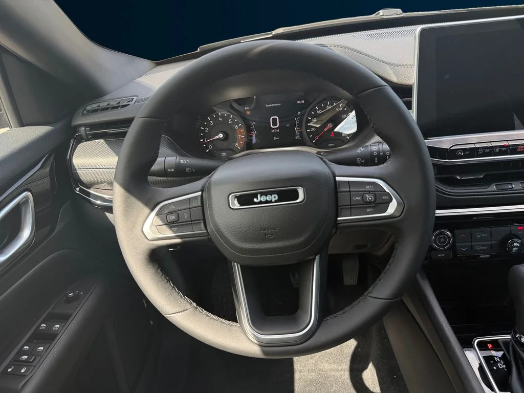 New 2026 Black Jeep Latitude image 13