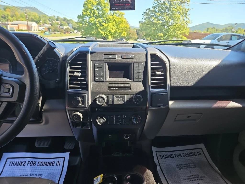 Used 2018 Ingot Silver Metallic Ford XLT image 18