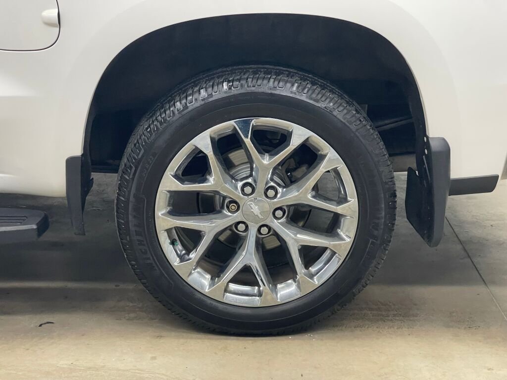Used 2021 IRIDESCENT PEARL TRICOAT Chevrolet High Country image 35