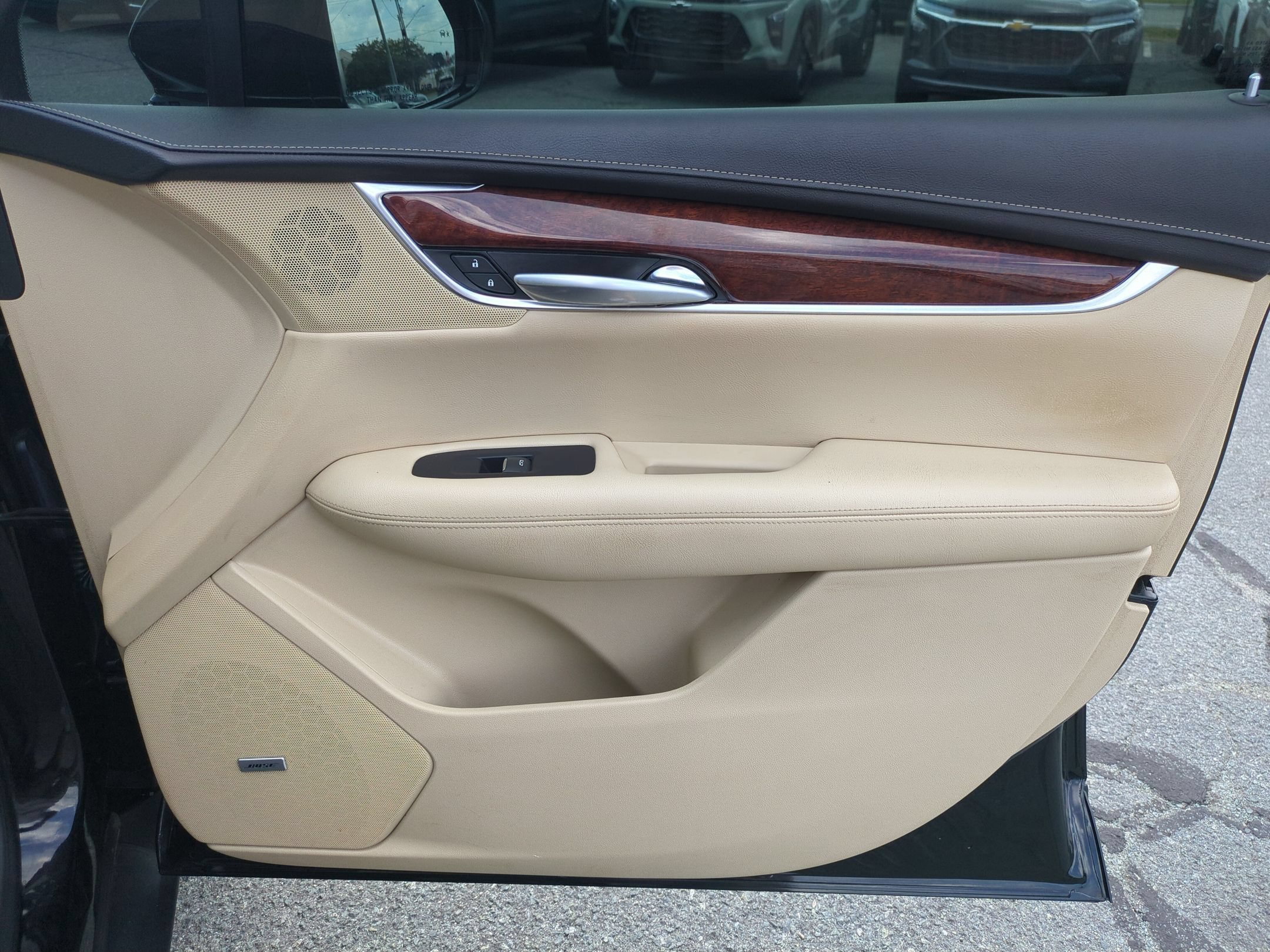 Used 2018 Stellar Black Metallic Cadillac Luxury FWD image 34