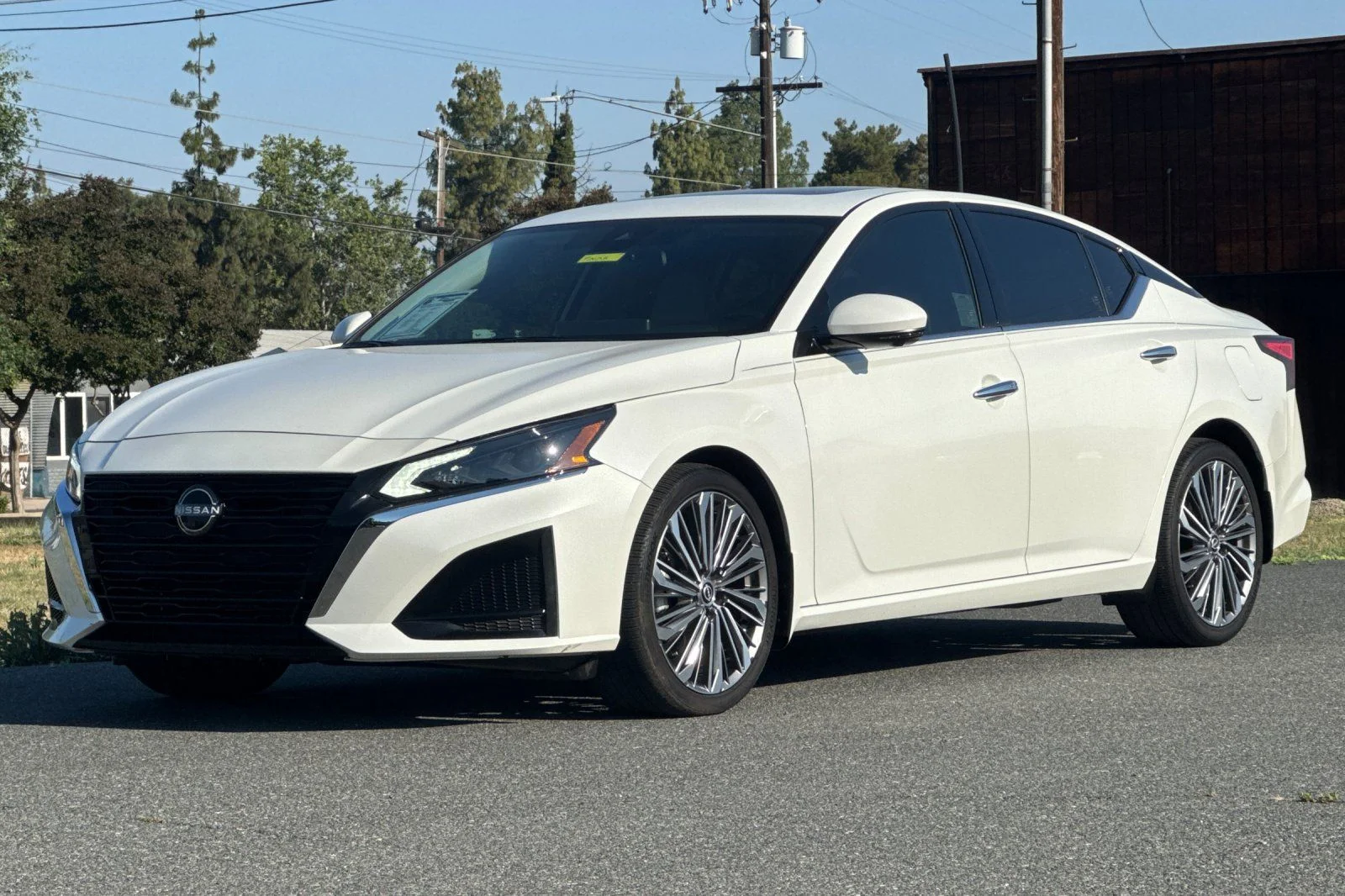 Used 2023 White Nissan 2.5 SL image 10