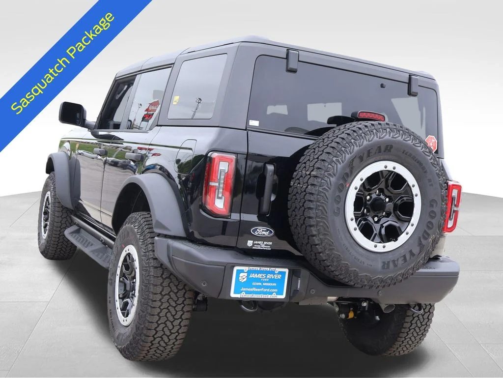 New 2026 Shadow Black Ford Badlands® image 3