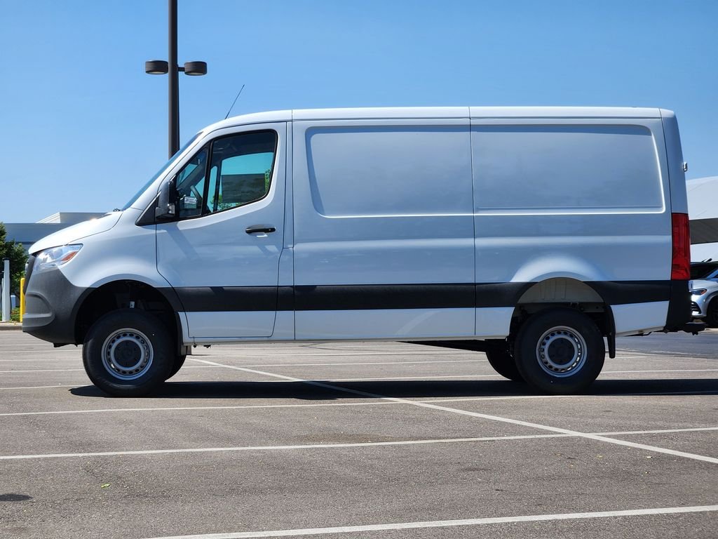 New 2026 ARCTIC WHITE Mercedes-Benz Standard Roof 4-Cyl Diesel HO image 5