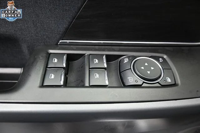 Used 2025 White Ford Lariat image 23
