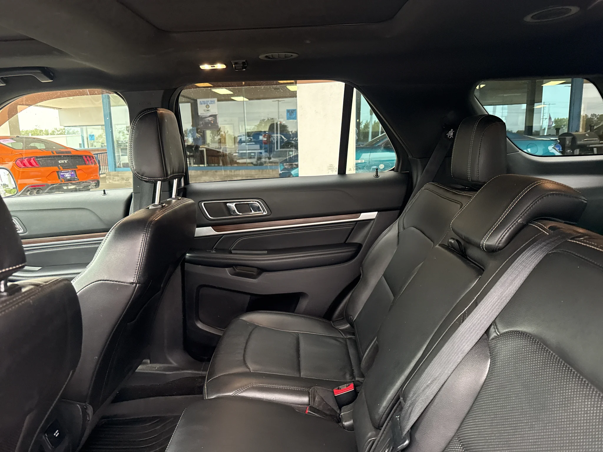 Used 2018 White Platinum Metallic Tri-Coat Ford Limited image 6