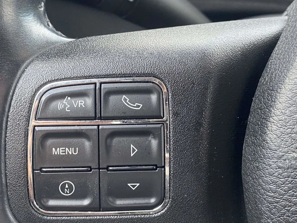 Used 2015 Red Jeep Sport image 53