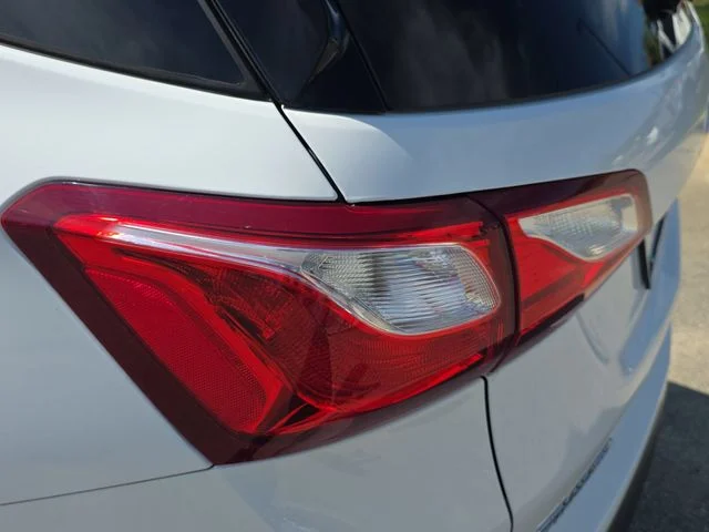 Used 2019 White Chevrolet LS image 33