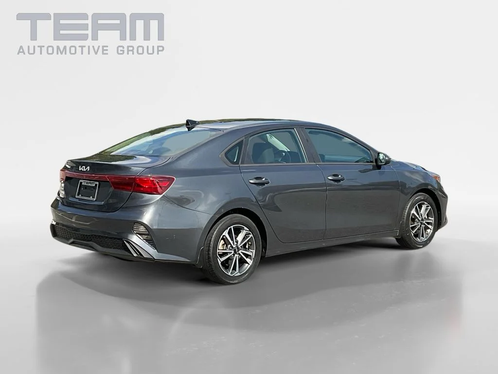 Used 2023 Gray Kia LXS image 6