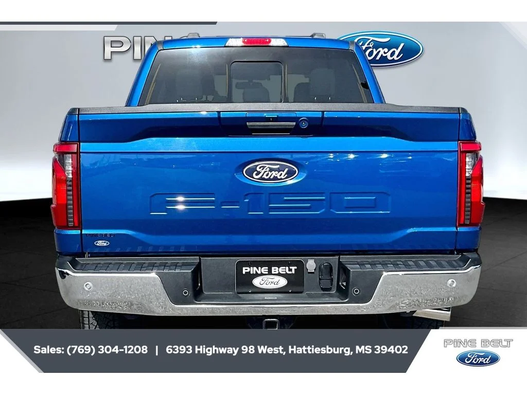 Used 2024 Atlas Blue Metallic Ford XLT image 4
