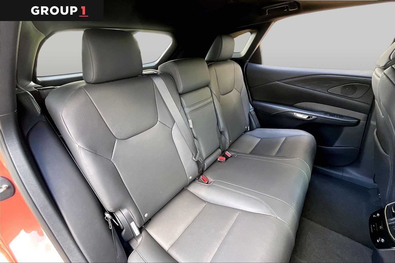 Used 2024 Copper Crest Lexus F SPORT Handling image 17