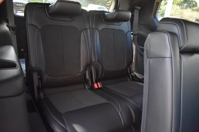New 2027 Bright White Clearcoat Jeep Laredo Altitude image 16