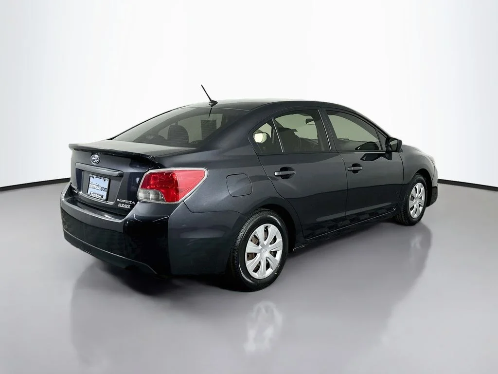 Used 2015 Dark Gray Metallic Subaru 2.0i image 8