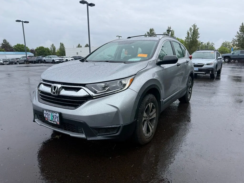 Used 2018 Lunar Silver Metallic Honda LX image 3