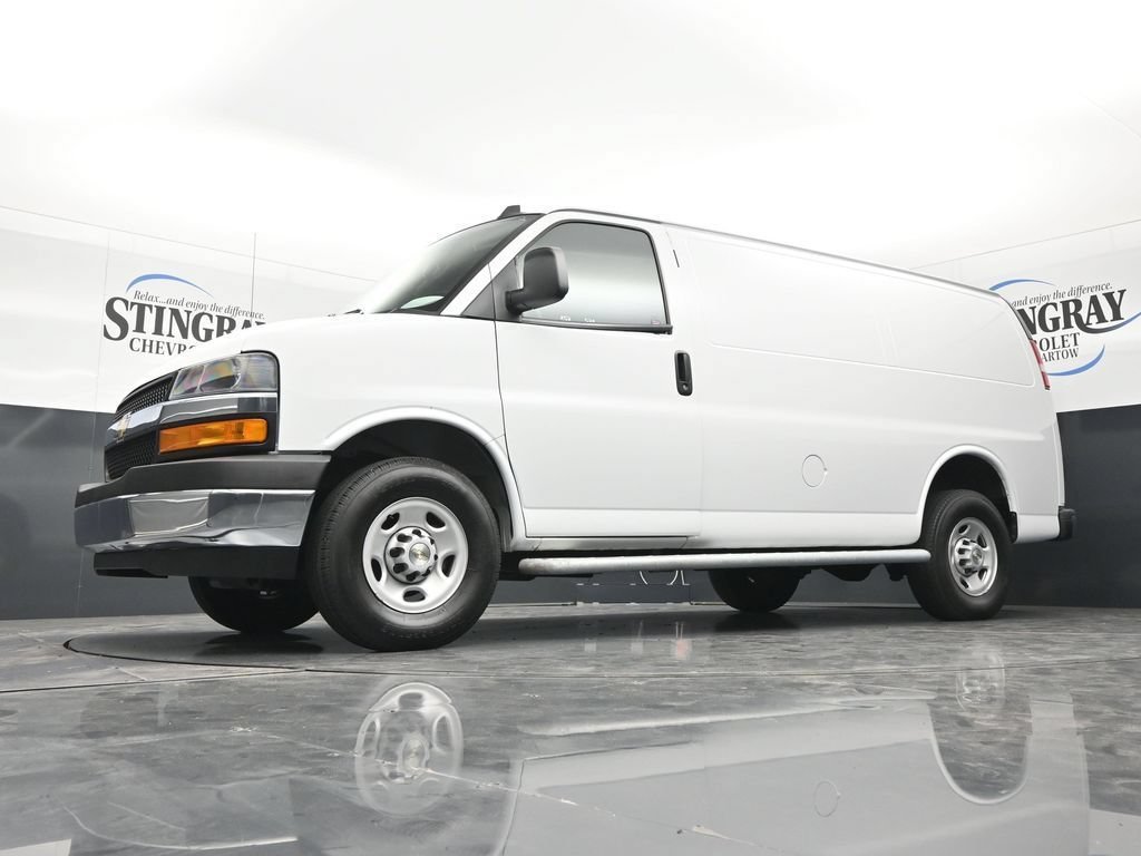 Used 2024 Summit White Chevrolet WT image 31