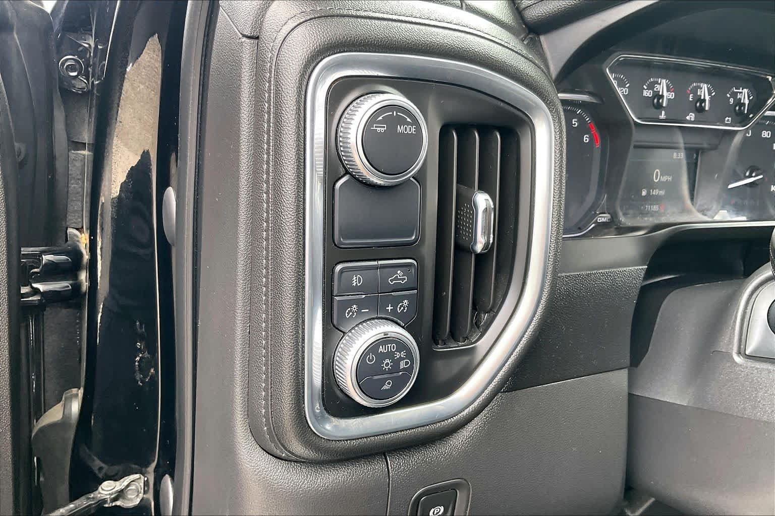 Used 2020 Onyx Black GMC SLT image 14