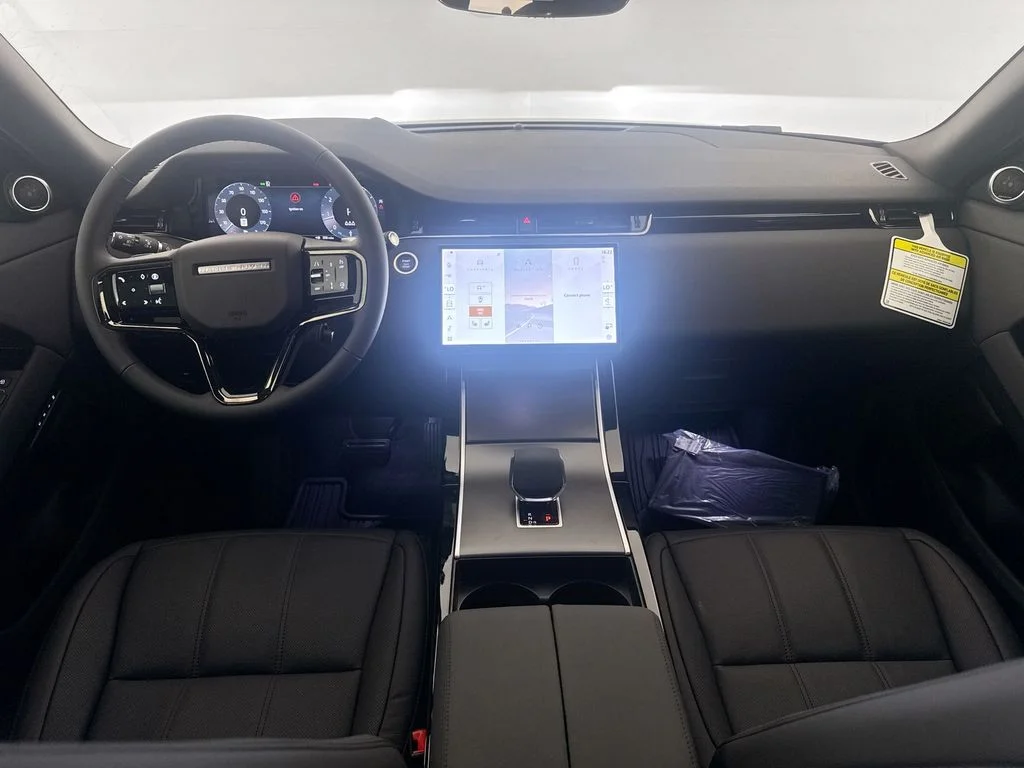 New 2026 Eiger Grey Land Rover Core S image 22
