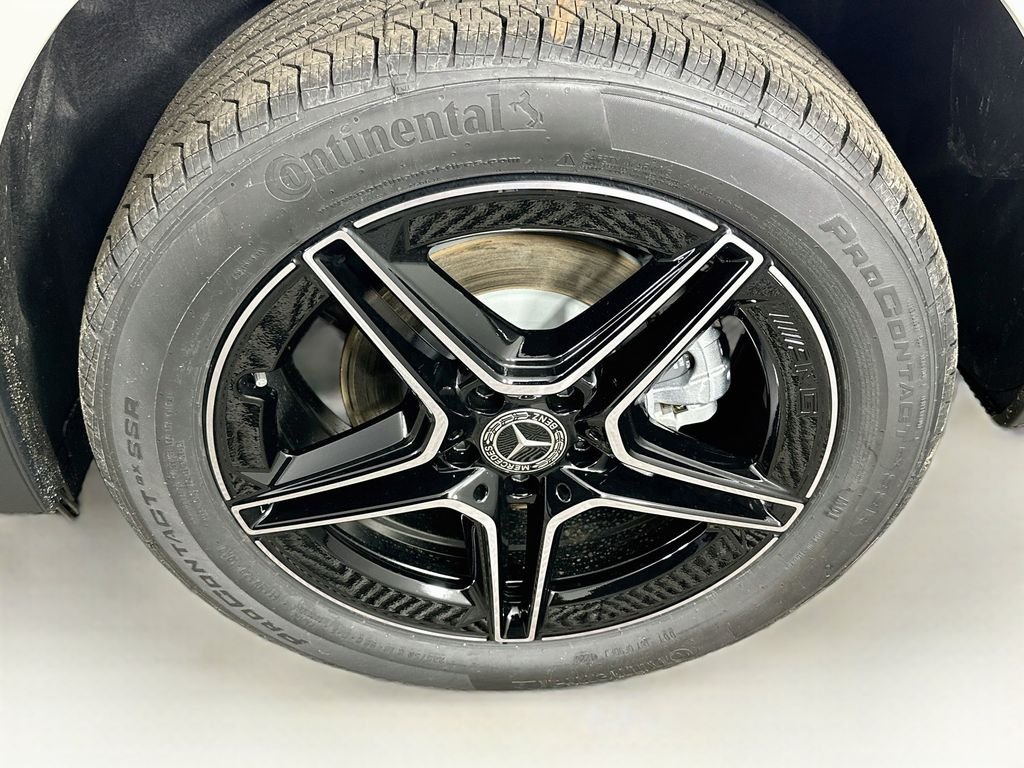 New 2026 Polar White Mercedes-Benz GLA 250 image 32