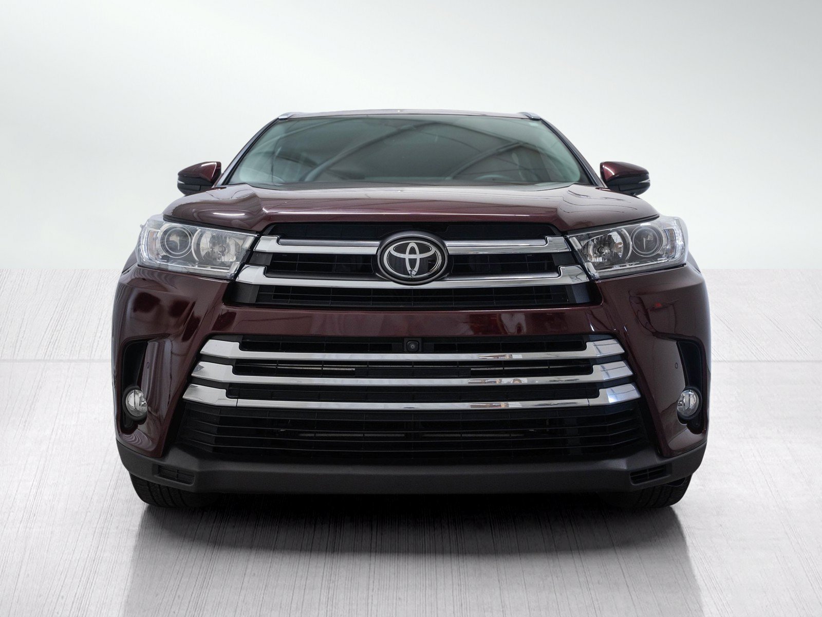 Used 2018 Ooh La La Rouge Mica Toyota Limited Platinum image 2