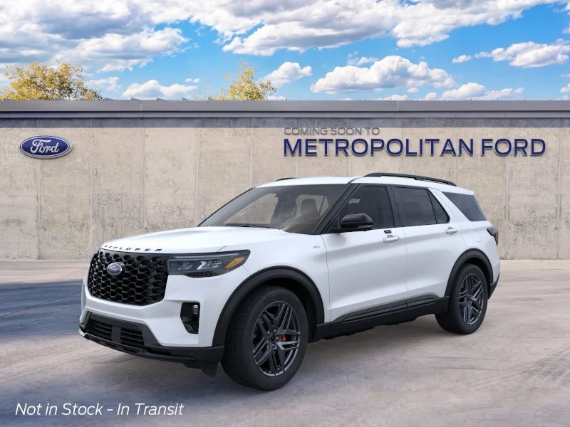 New 2026 Star White Metallic Tri-Coat Ford ST-Line image 1