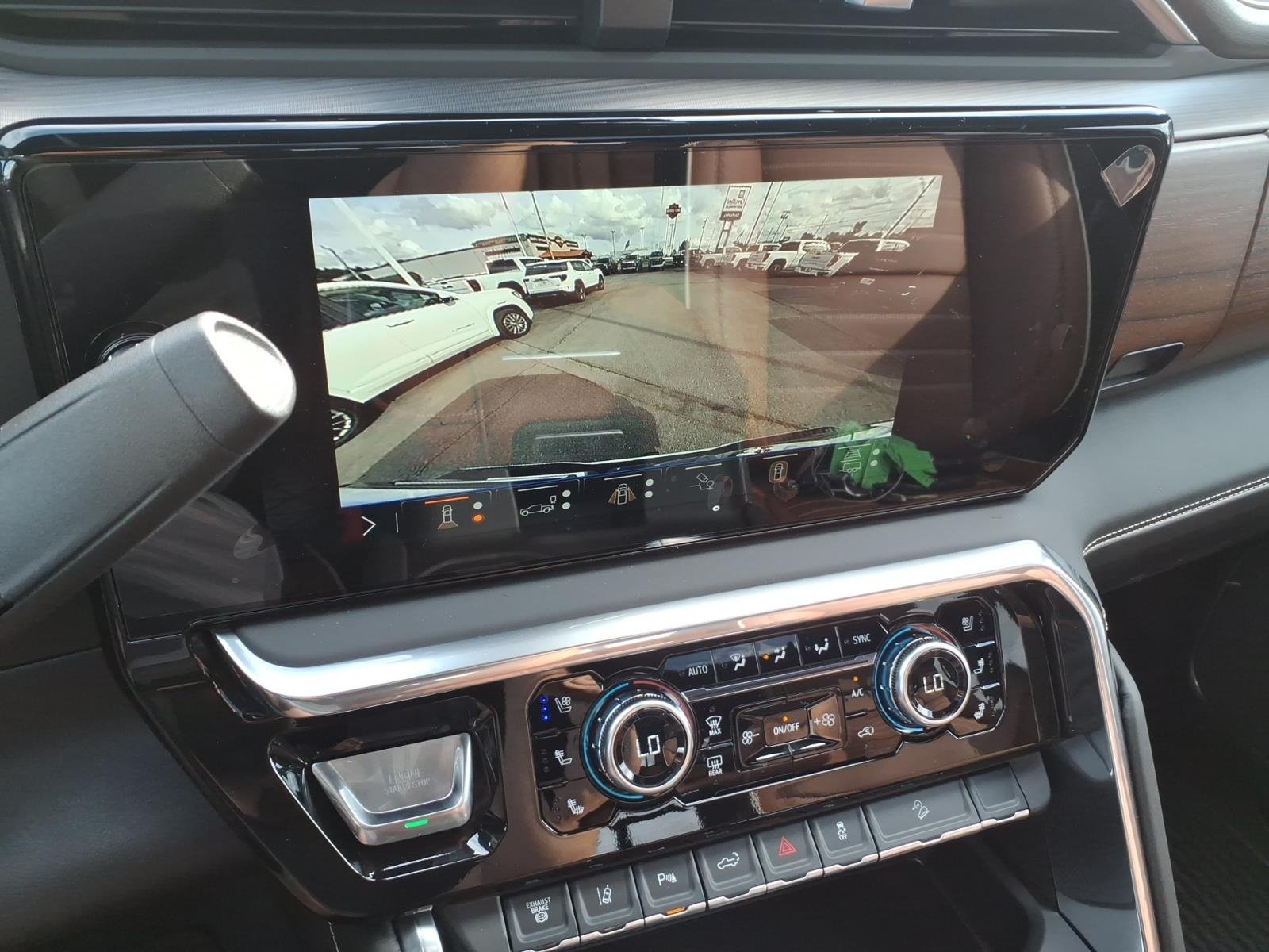 2026 GMC Sierra 2500HD Denali Ultimate - Photo 9