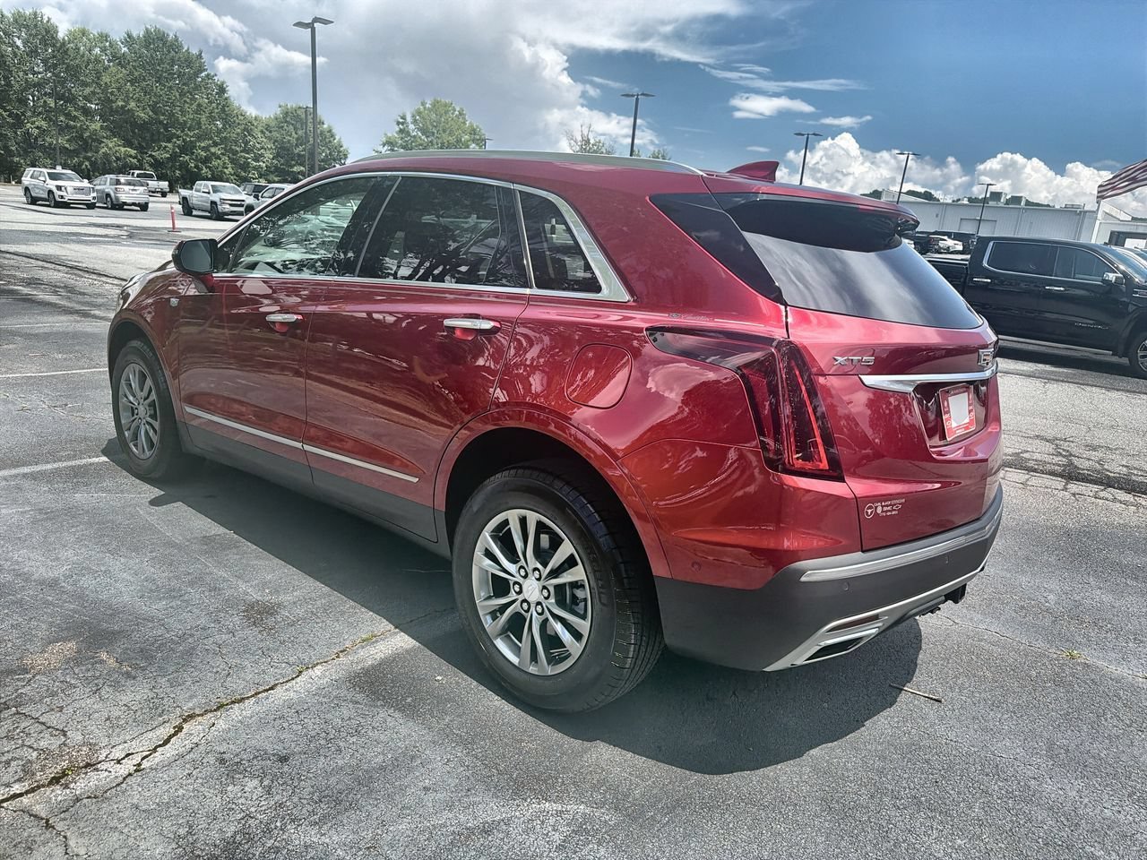 Used 2021 INFRARED TINTCOAT Cadillac FWD Premium Luxury image 6