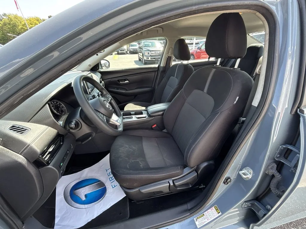 Used 2025 Gray Nissan SV image 13