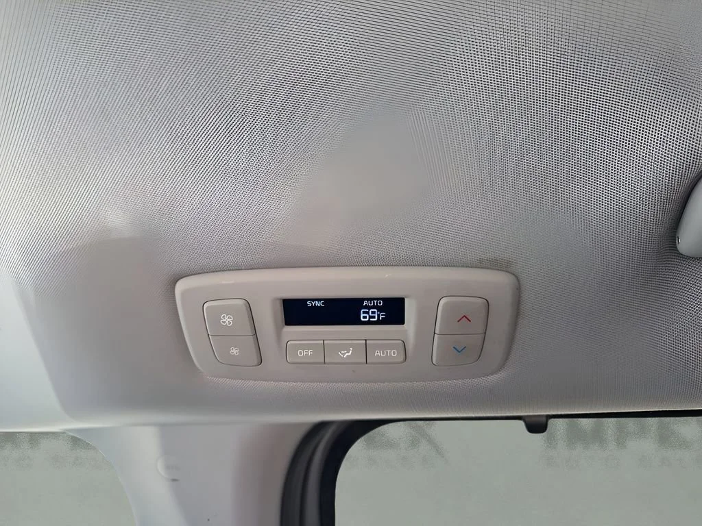 Used 2022  Kia EX image 25