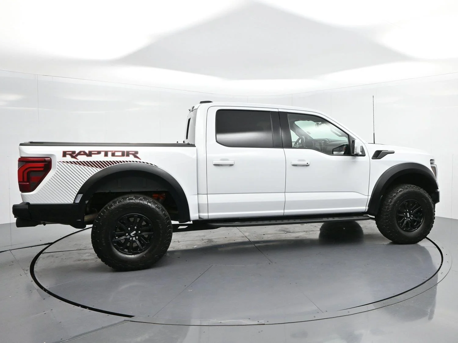 Used 2025 Oxford White Ford Raptor image 8