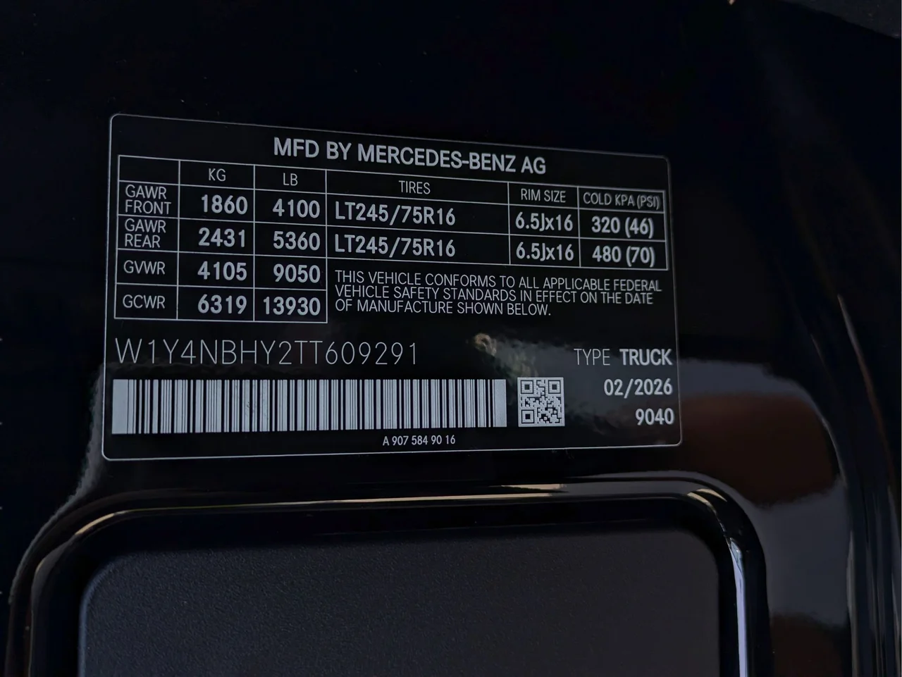 New 2026 Jet Black Mercedes-Benz Cargo 144 WB image 10